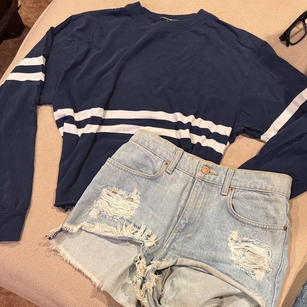BRANDY MELVILLE EXPLOSION 💥 For those who love Brandy.. shorts and top